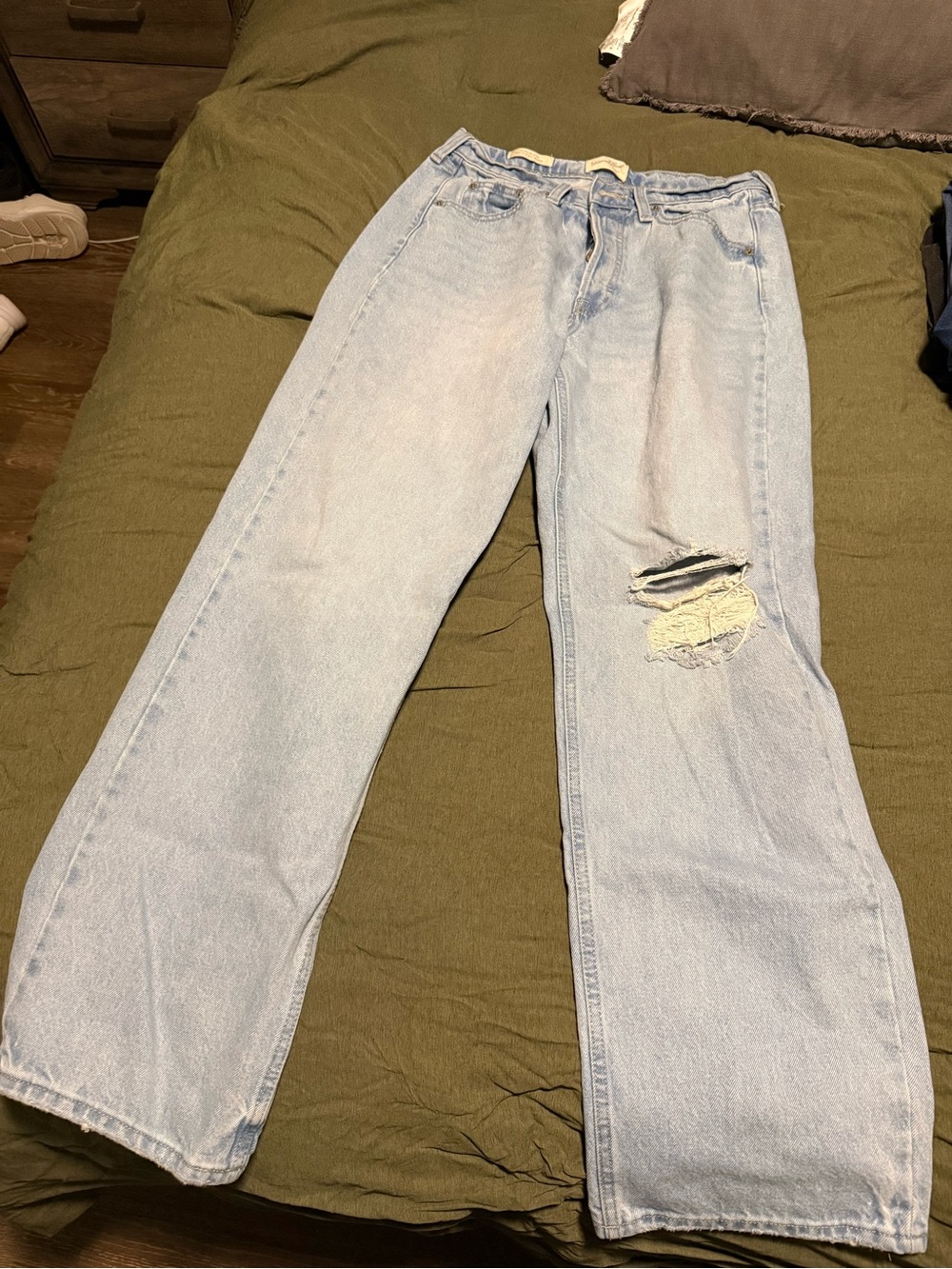Universal Thread Mid-Rise 90s Baggy, Size 8 Regular